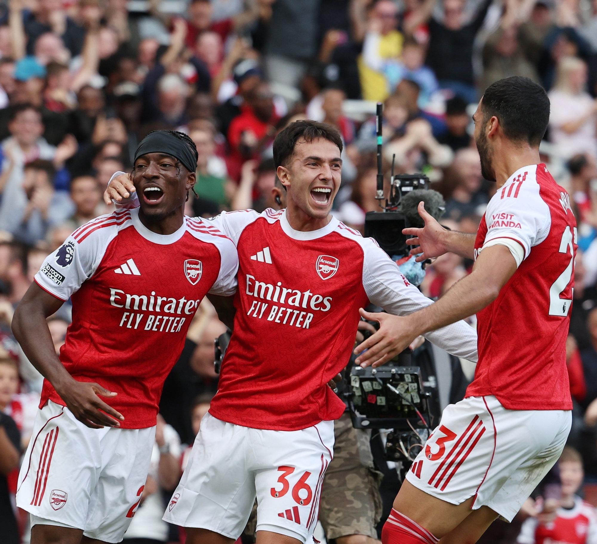 En imágenes: El Arsenal gana con un doblete de Zubimendi y avisa al Athletic