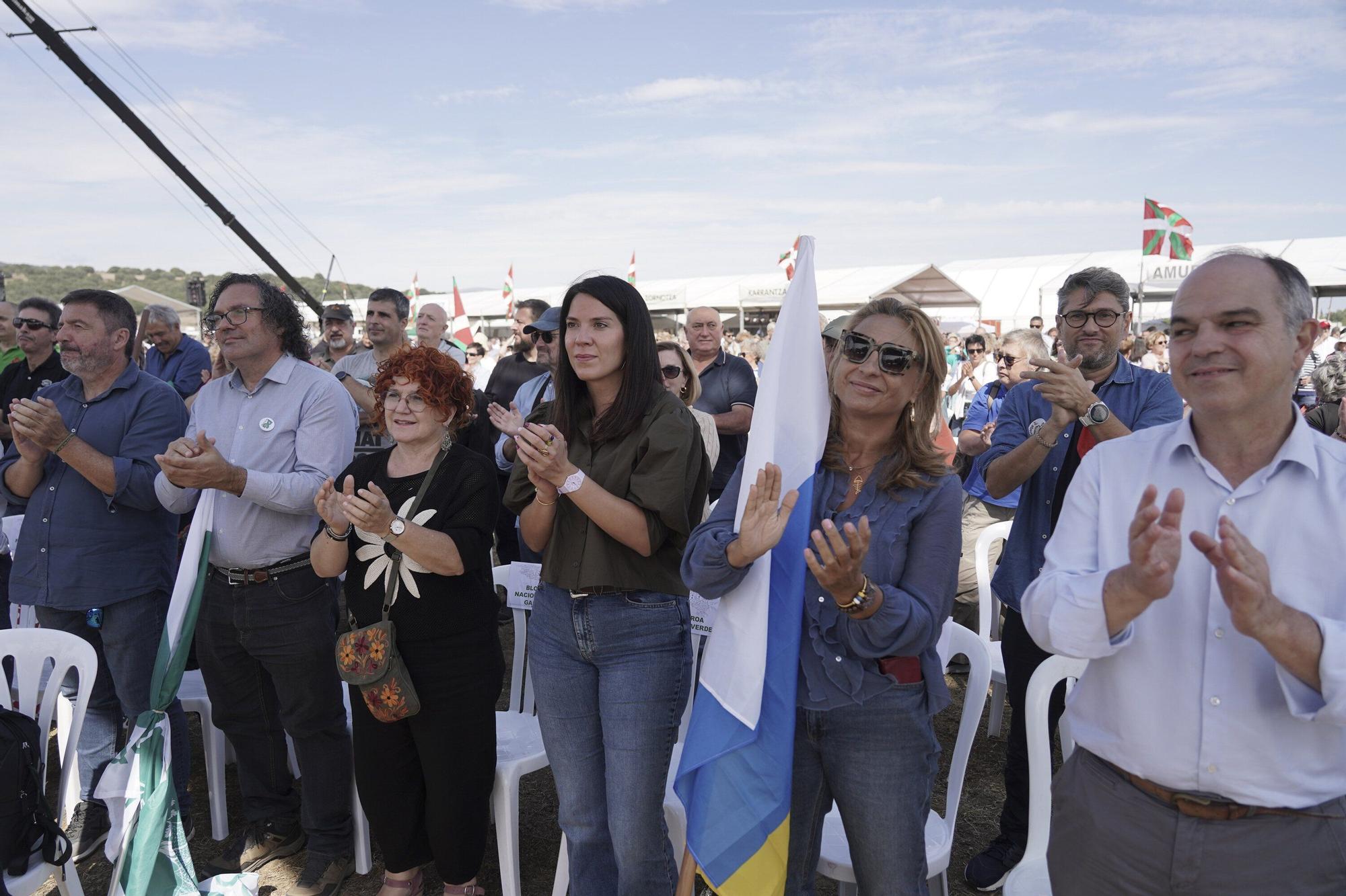 En imágenes: El Alderdi Eguna reúne a miles de jeltzales en un ambiente festivo