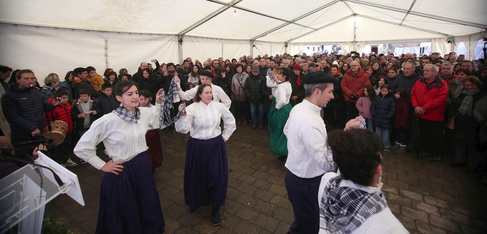 Fotos del homenaje a Mikel Zabalza en el 40 aniversario de su muerte tras ser detenido por la Guardia Civil
