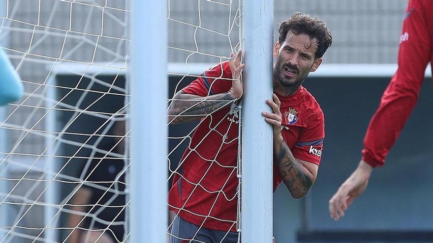 Rubén García es la novedad en el entrenamiento de Osasuna