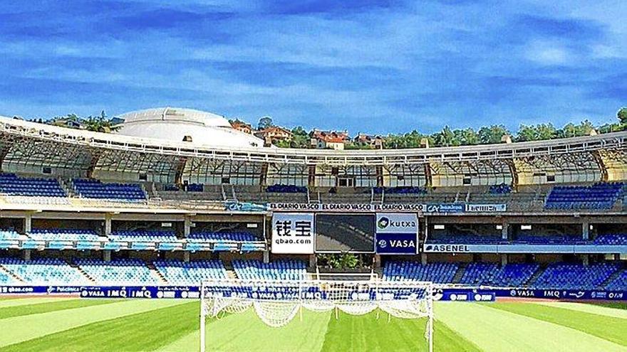 Comienzan a retirar los asientos del fondo sur de Anoeta