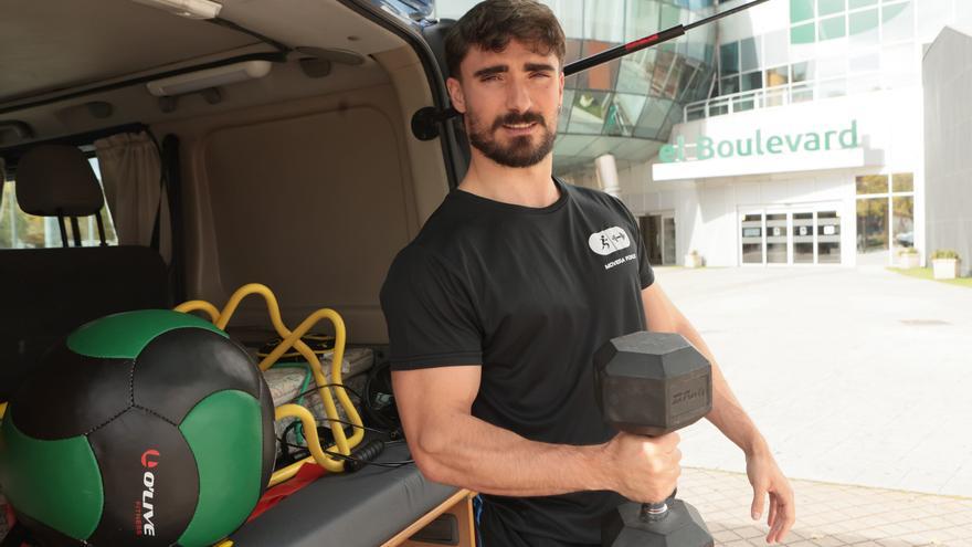 La Cápsula de Gorka Caseras: el gimnasio que sale a la calle
