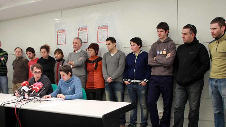 Arriba. Angel Lage (ELA), Juan Pedro Urabayen (ELA), Gari Torregrosa (Sortzen), Ainhoa Fernández (ELA), Amaia Zubieta (STEE-EILAS), Iñaki Redín (STEE-EILAS), Esther Hernandoerena (LAB), Asier Vélez (STEE-EILAS), Ainara Artetxe (LAB), Unai Ekiza (Ikasle Ab