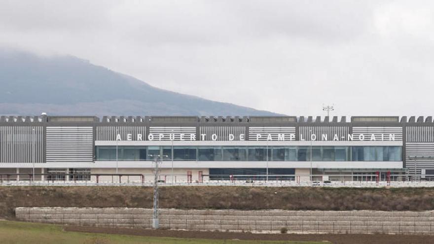 Fotogalería de la inauguración de la nueva terminal del aeropuerto de Noáin.