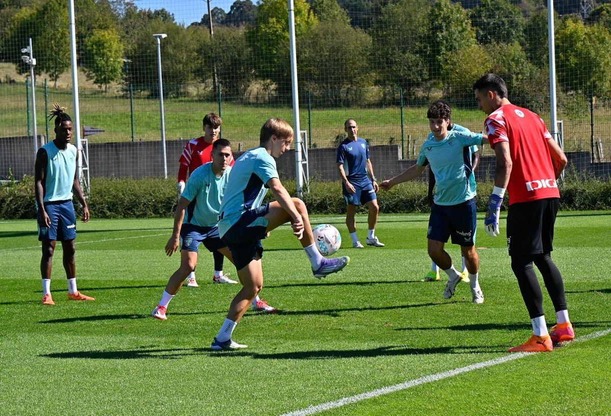 Entrenamiento del Athletic tras el partido ante el Borussia