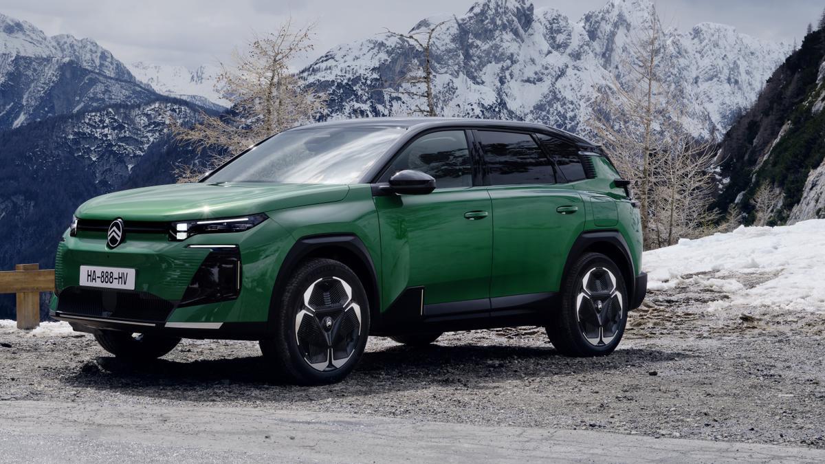 La segunda remesa acentúa el talante familiar del C5 Aircross, que crece 15 centímetros y apuesta por la electrificación.