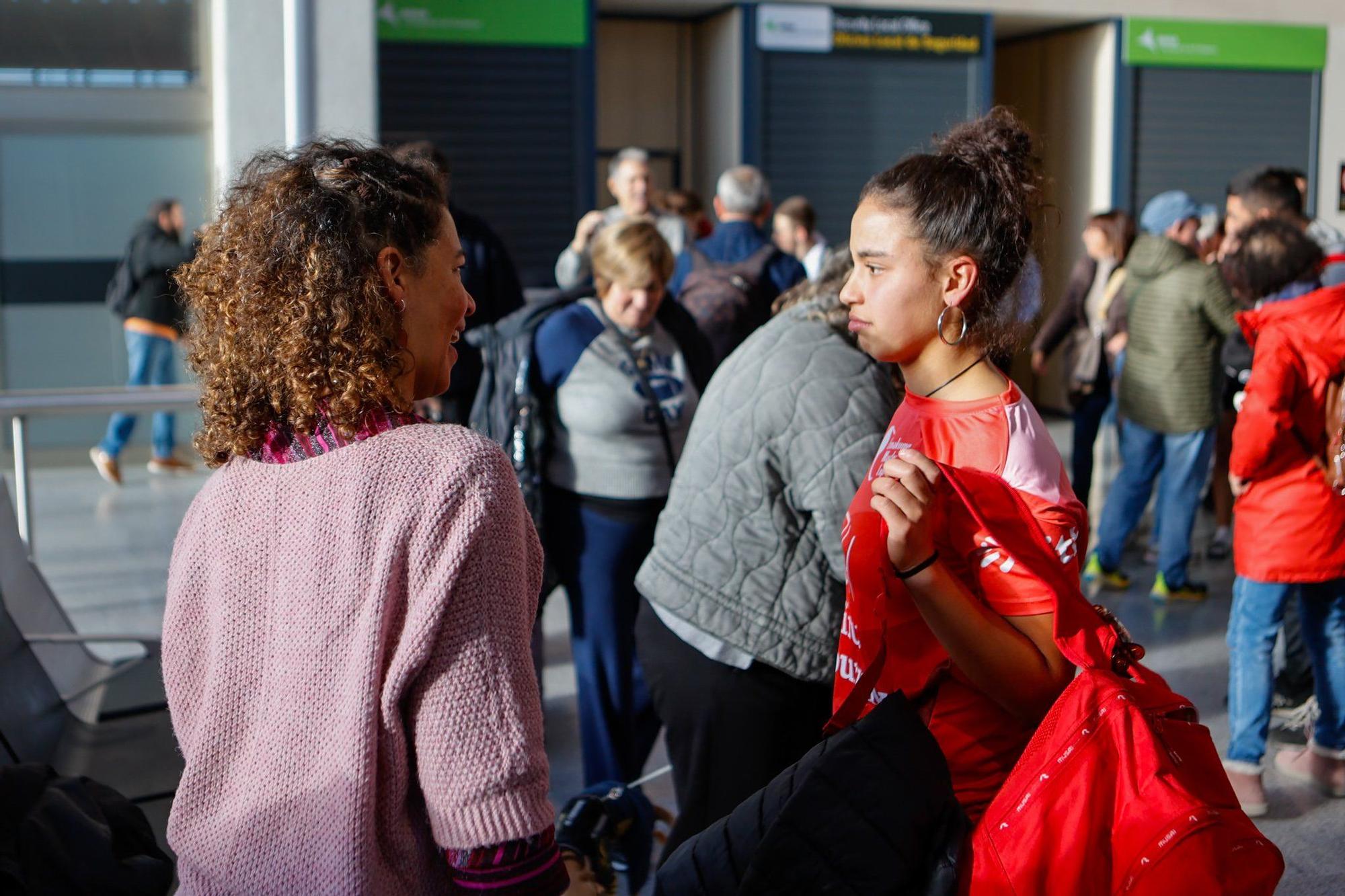 Llegada a Noáin - Pamplona de los medallistas navarros en el Mundial de frontball