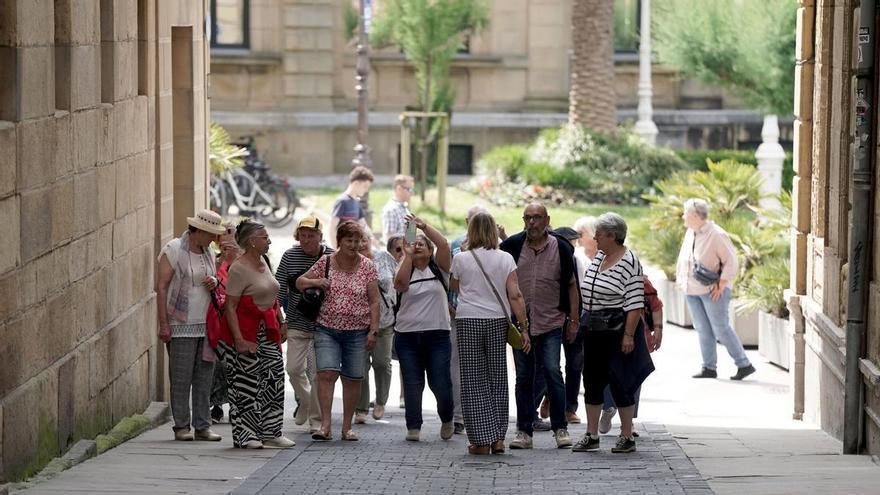 El turismo en los hoteles vascos crece en julio y el precio medio asciende hasta los 145 euros por noche