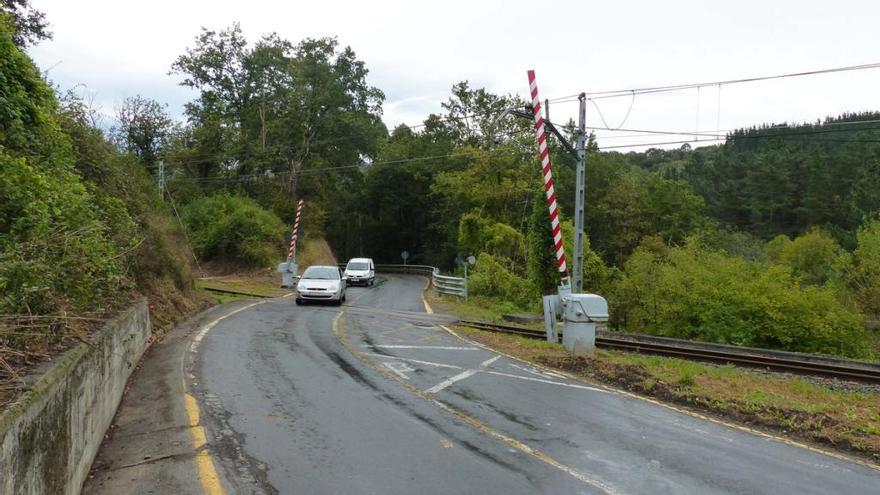 El funcionamiento de las barreras en Travesedo genera quejas entre los conductores.