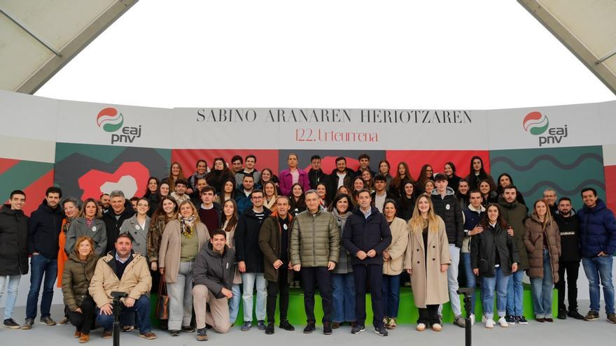 El PNV defiende en Sukarrieta su legado democrático y antifascista