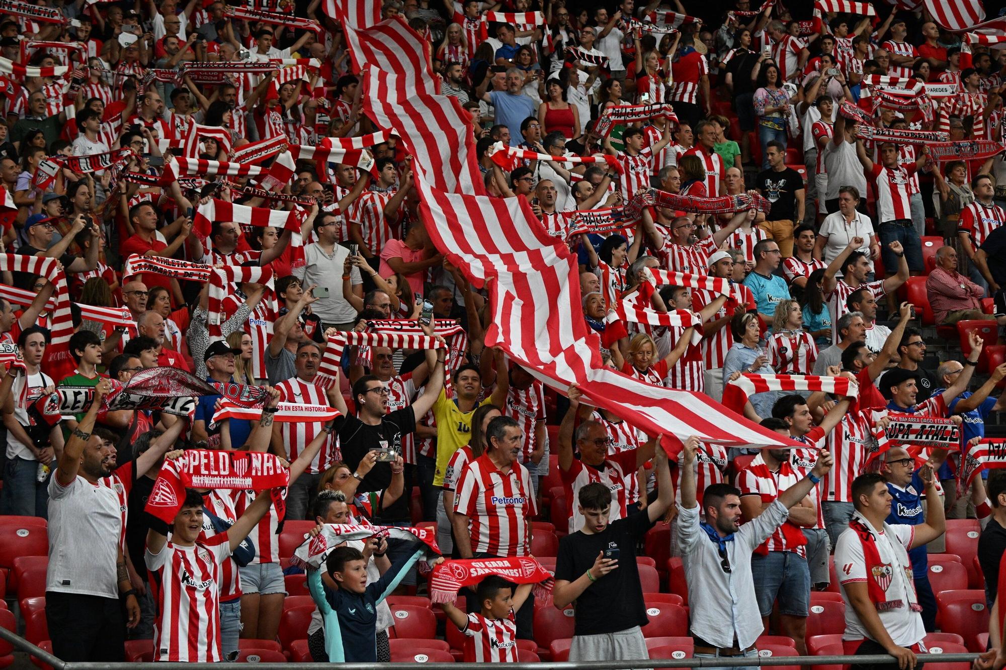 En imágenes: ¿Has estado en San Mamés viendo el Athletic-Sevilla? Búscate en nuestra galería