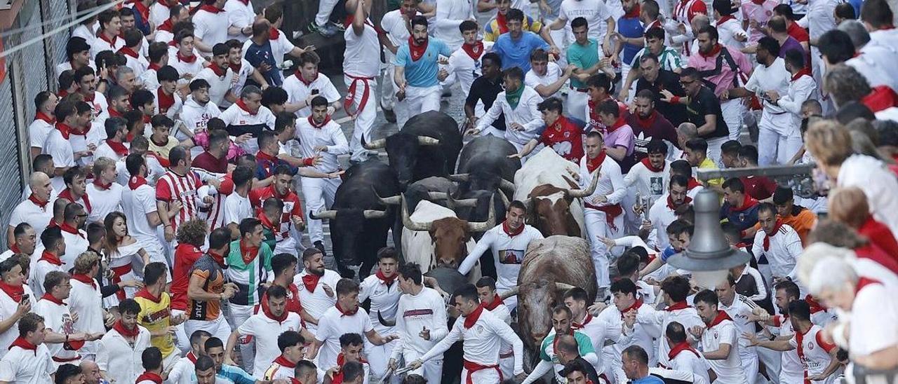 Encierro de Pamplona, del rito al atropello masivo