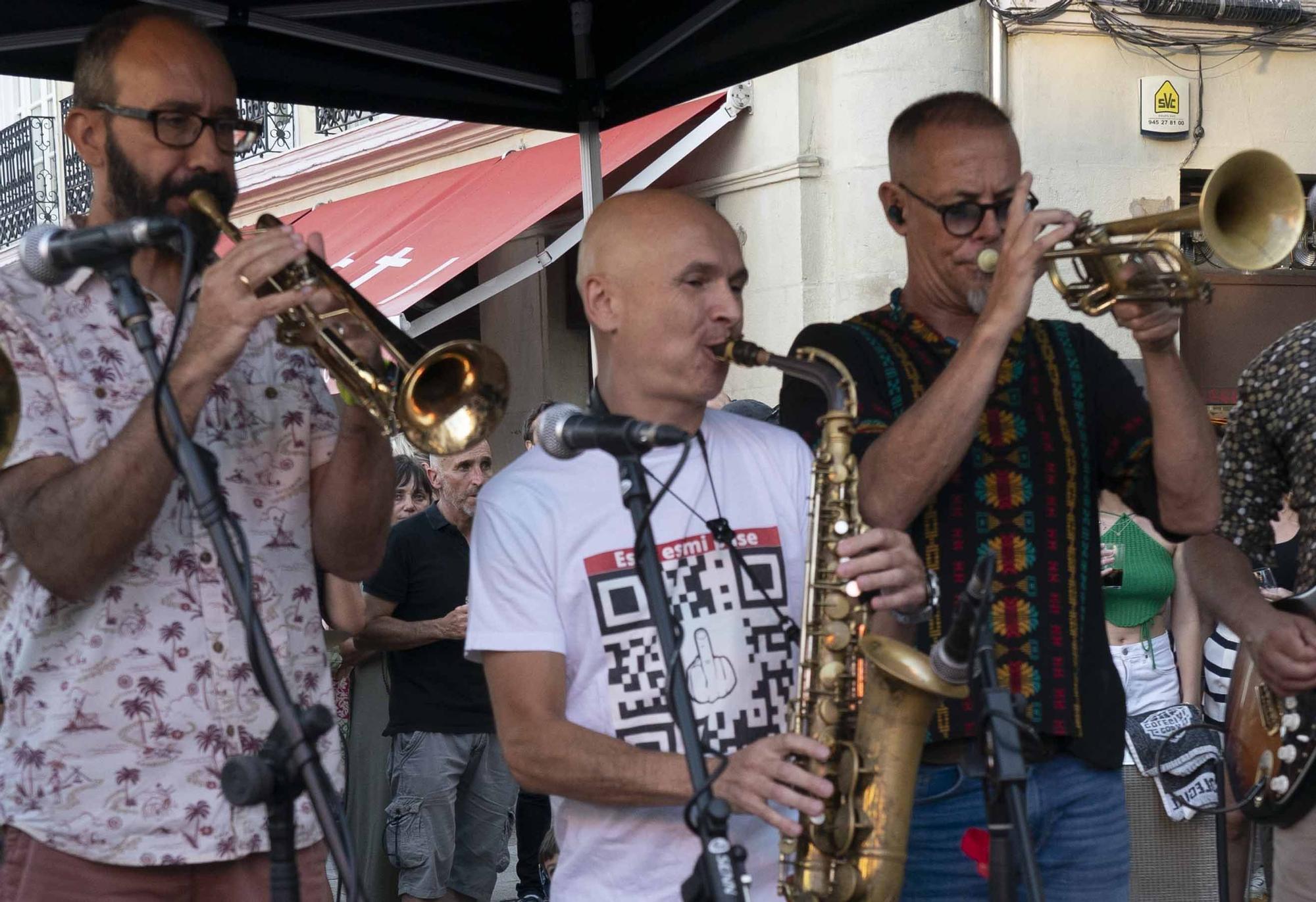 En imágenes: XXV Minijazz Café Dublín con Playa Canalla & Boston Kamikazes