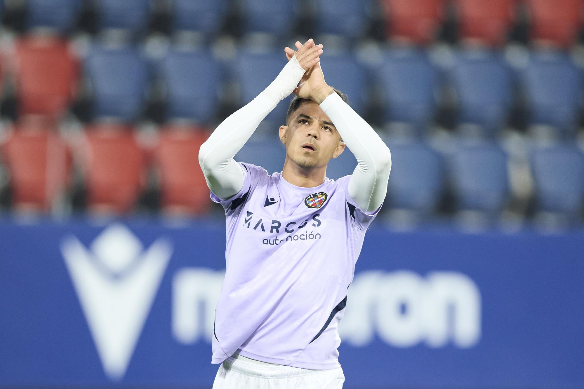 Fotos del partido Osasuna-Levante