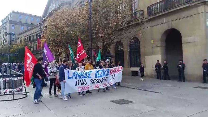 Profesores y estudiantes salen a la calle en el segundo día de huelga en la FP
