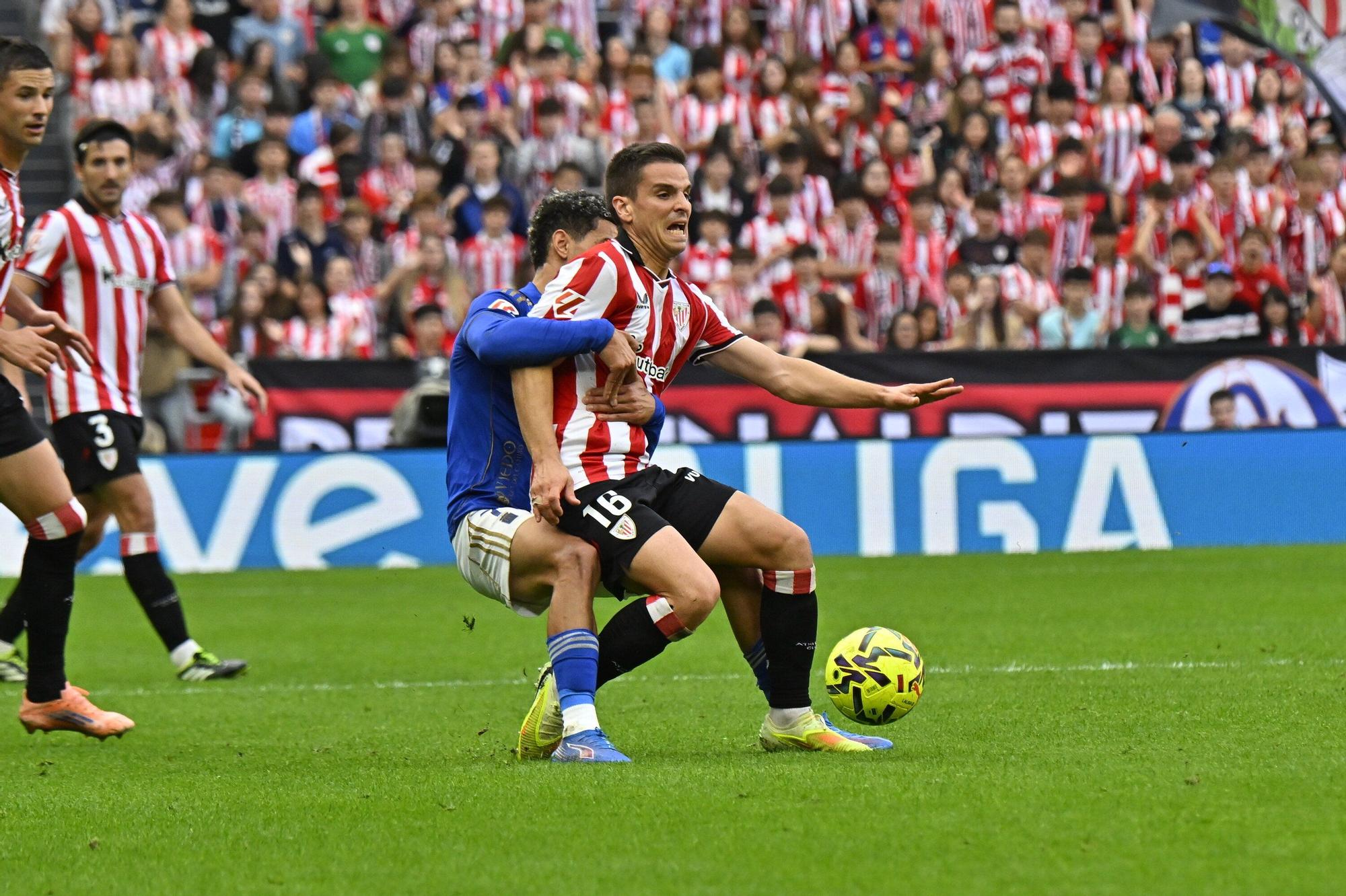 Athletic-Real Oviedo, en imágenes