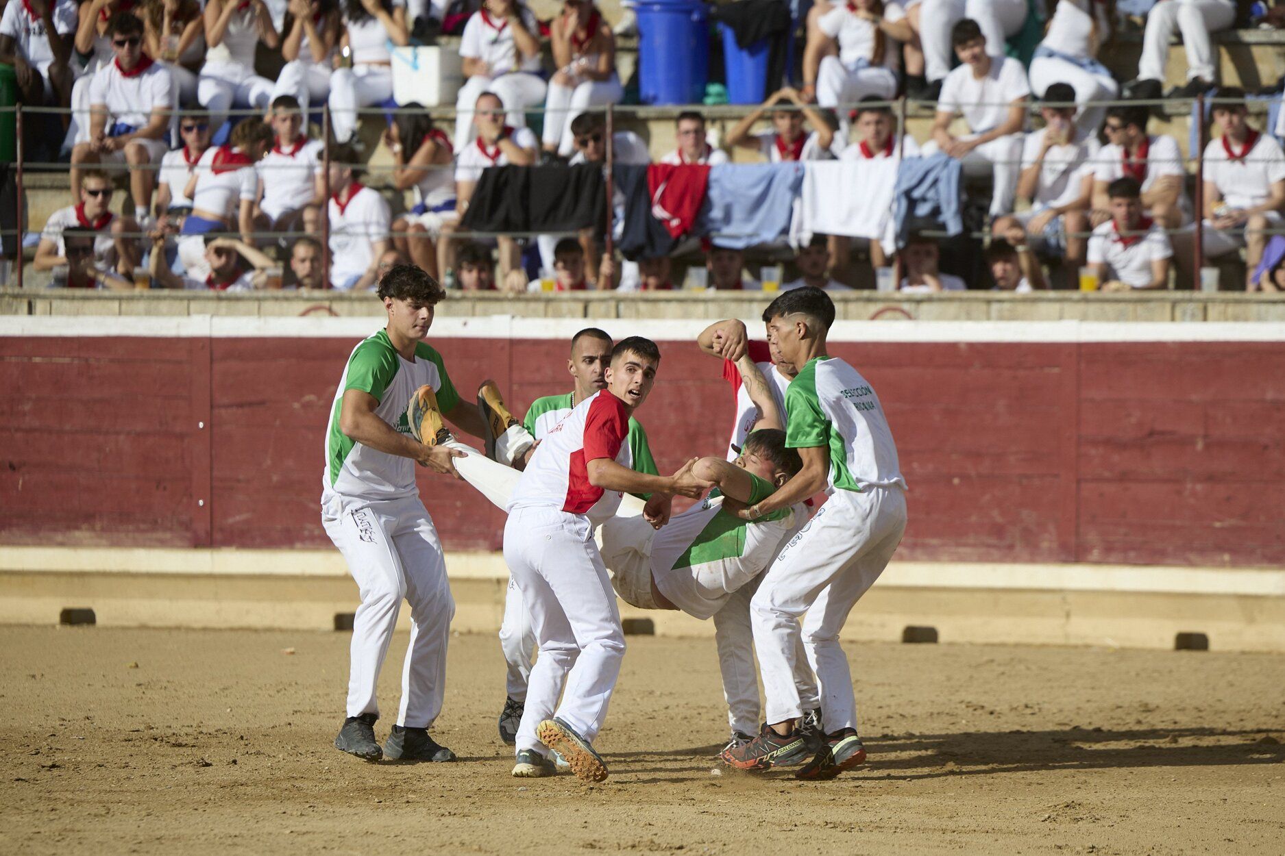 Fotos del concurso de recortadores de fiestas de Tafalla