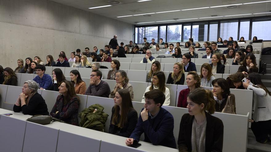 Redes sociales: lecciones no solo para padres