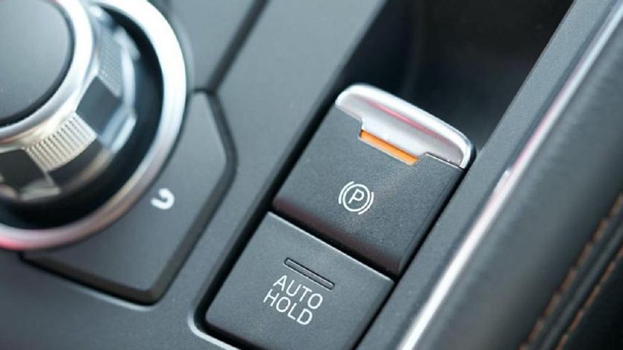 Auto Hold, la función de asistencia al conductor que mantiene el vehículo parado