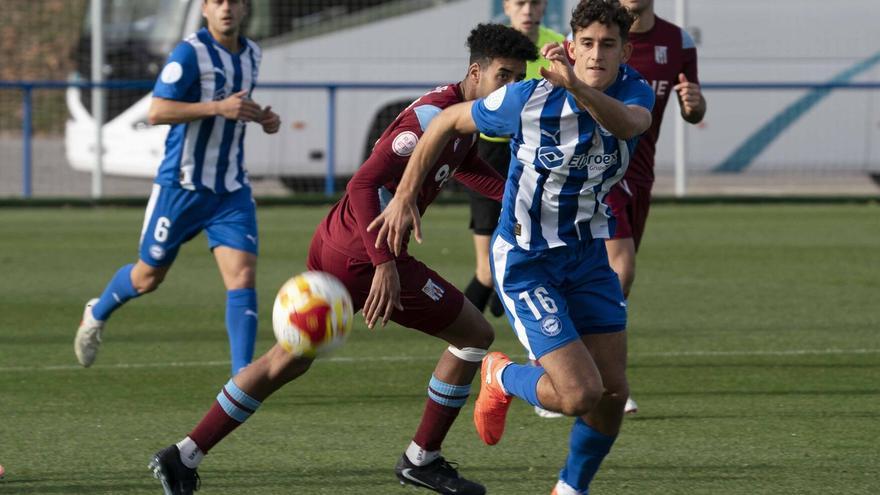 Aitor Mañas, posible novedad en el once inicial ante el Sevilla