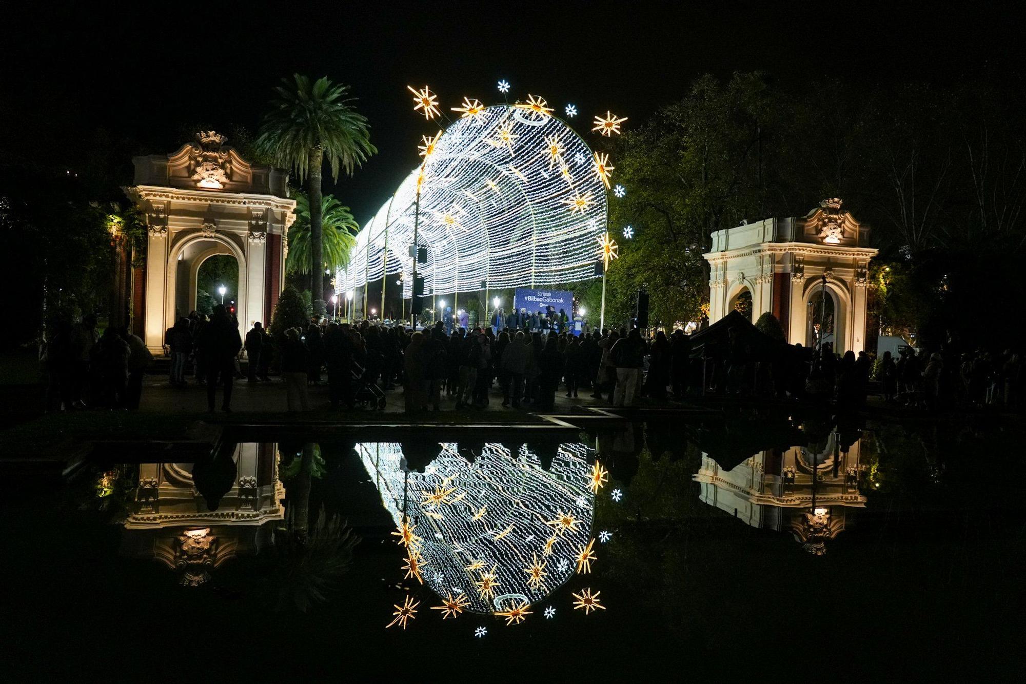 En imágenes: la Navidad ya luce en Bilbao