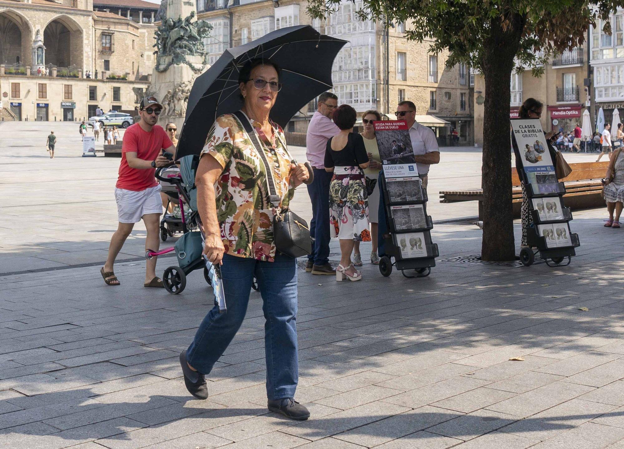 En imágenes: Vitoria sufre los estragos de la ola de calor