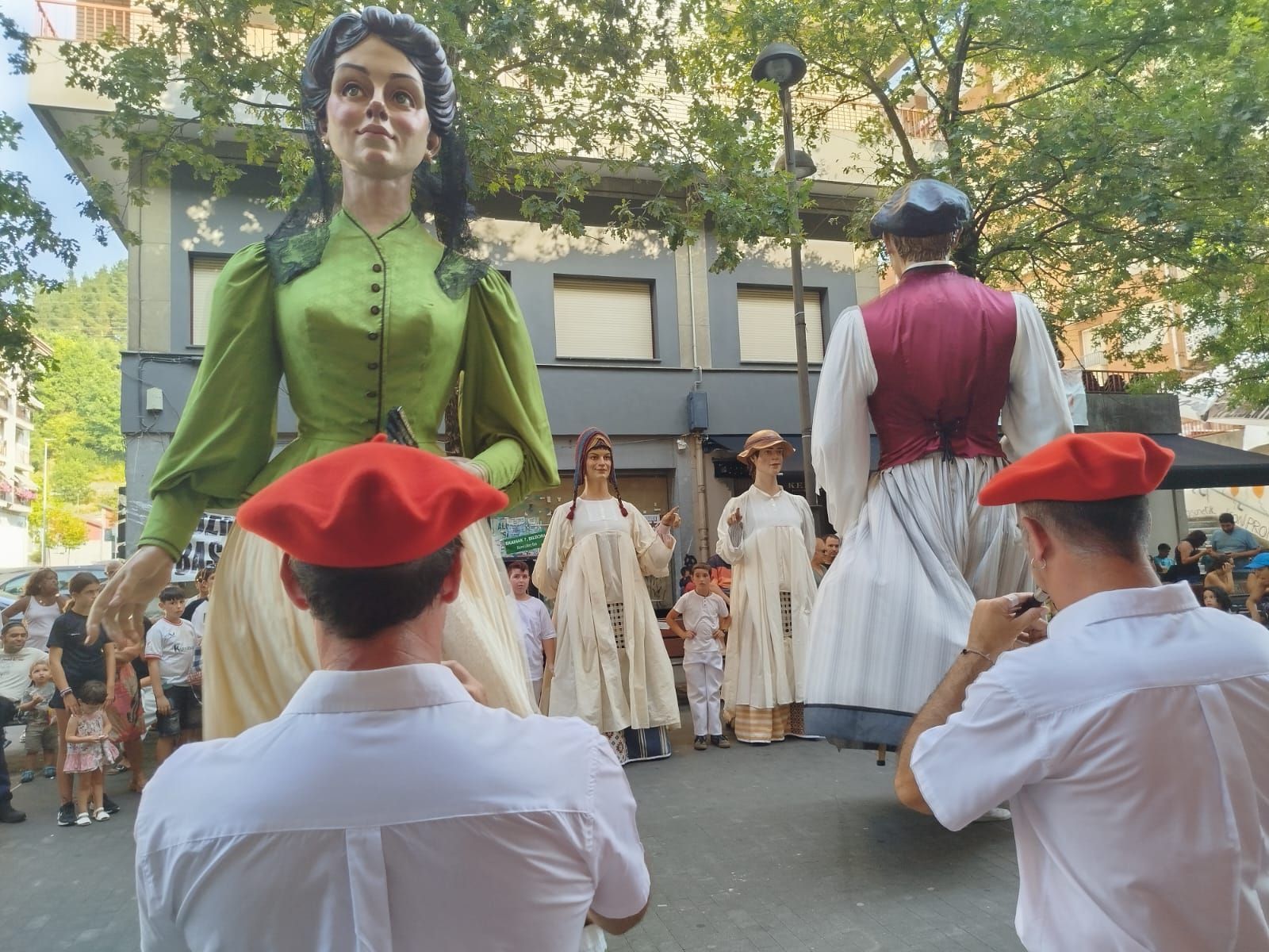 Aretxabaletako Andramariak, irudietan