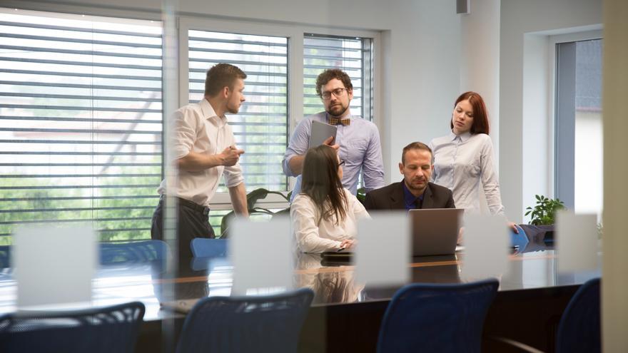 Ignacio de la Calzada, abogado laboralista: “Pueden despedirte por llegar demasiado pronto al trabajo”