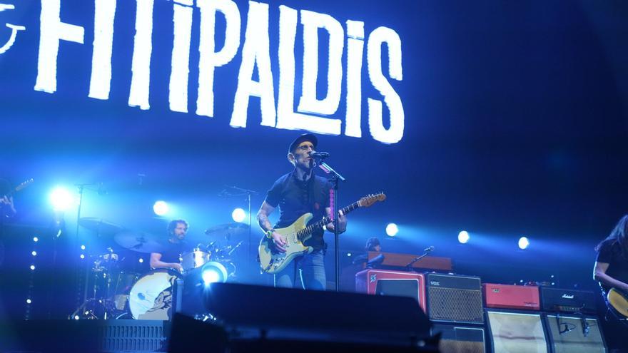 Aullidos a pleno pulmón de Fito