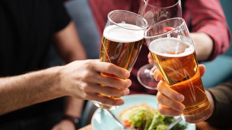 Lo que le pasa a tu cuerpo si dejas de beber alcohol durante dos semanas
