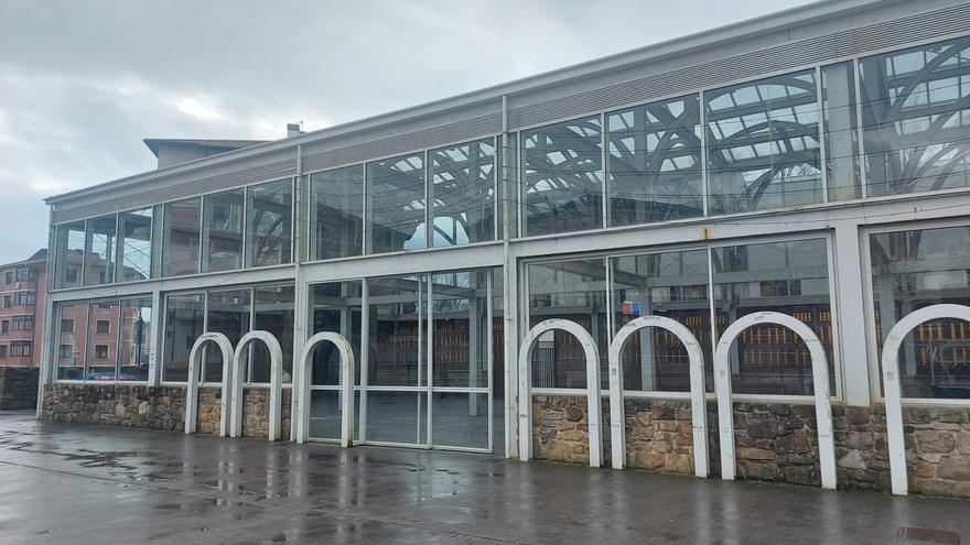 Mungia acondiciona la fachada de la iglesia de Andra Mari