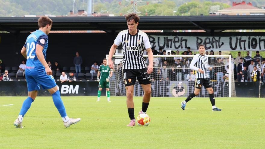 Etxaniz llega a tiempo para empatar en Irun