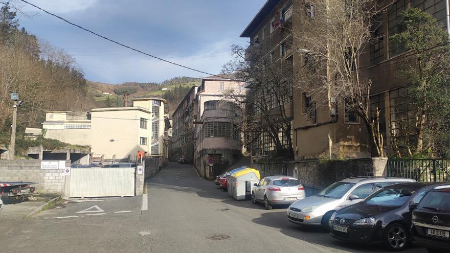 Eibar acomete la compra de los pabellones de ABC en Matxaria