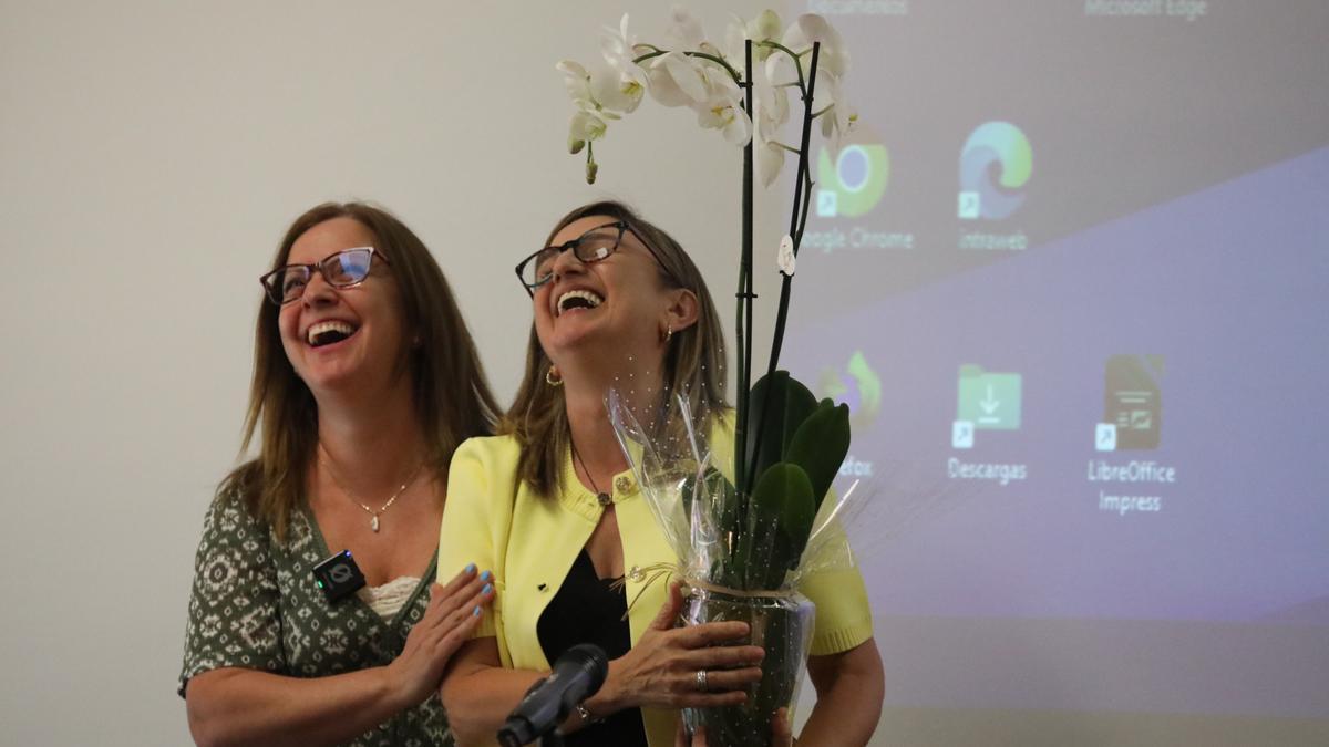 Leyre Elcarte, jefa de estudios, y Ana Esparza, coordinadora del programa.