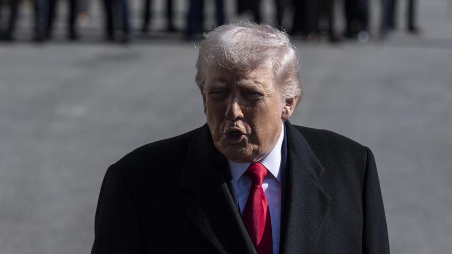 Trump asegura que se involucrará "indirectamente" en las conversaciones con Irán