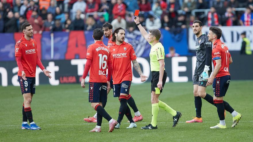 Osasuna-Mallorca: "Me voy con la roja para el número 9"