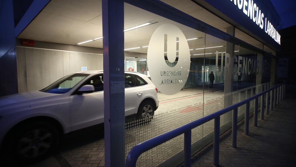 Puerta de entrada de Urgencias del Hospital Universitario de Navarra (HUN).