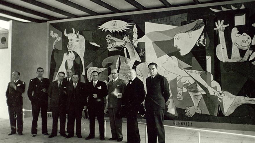 De cómo organizó Leizaola el espacio de Euzkadi en la icónica Exposición Internacional de París de 1937