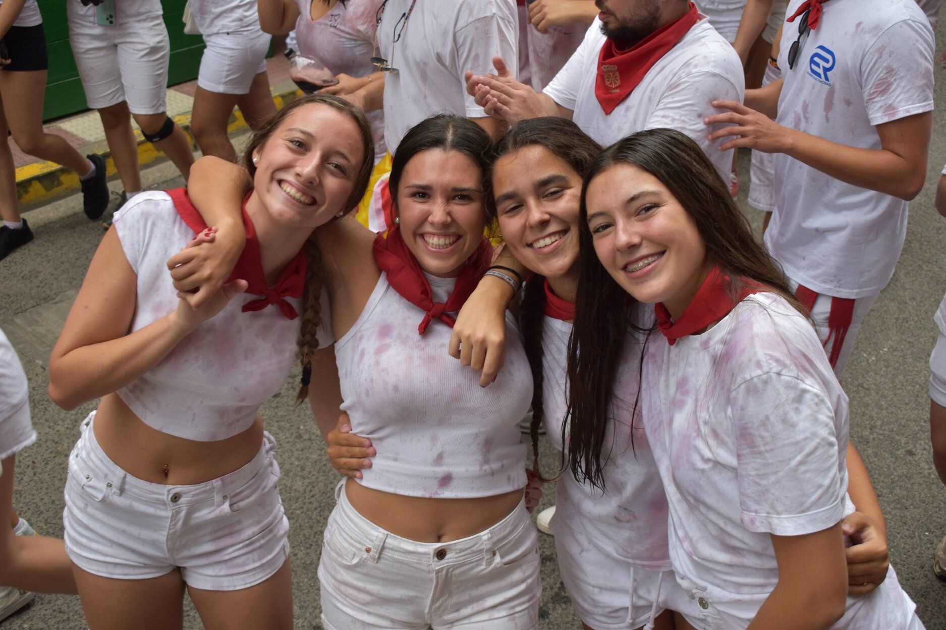 Fotos del chupinazo de fiestas de Azagra