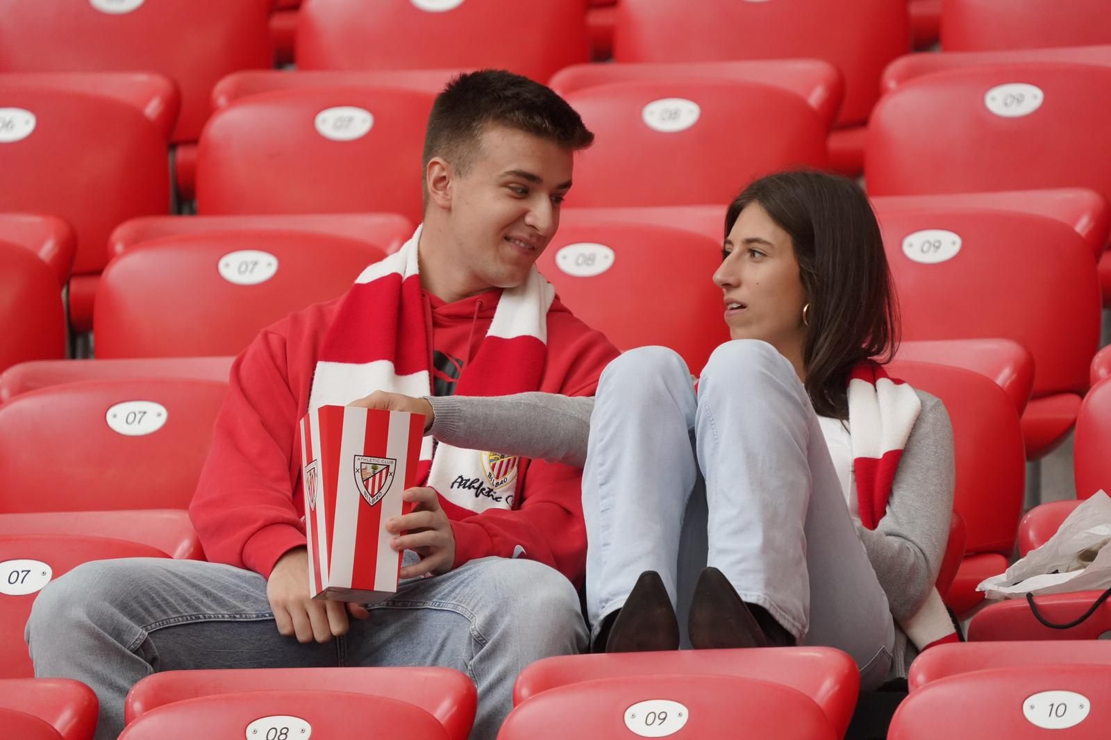 ¿Has estado en San Mamés viendo el Athletic-Girona? Búscate en nuestra galería