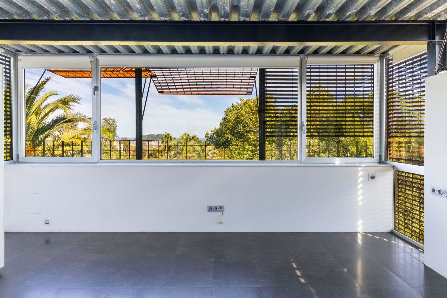 Exclusiva Villa Bifamiliar en venta en un paraíso, ubicada en el Alto de Zorroaga, en San Sebastián