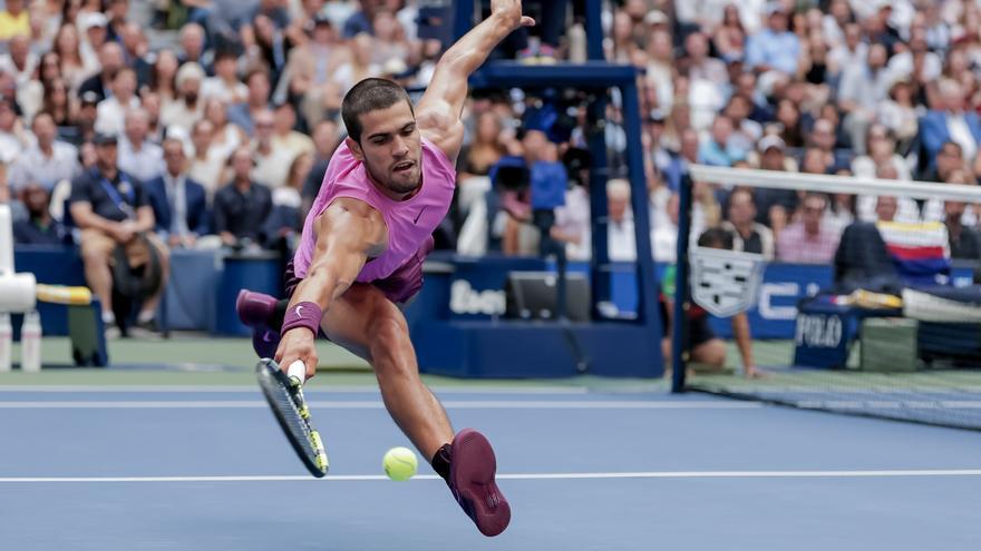 Alcaraz desactiva a Djokovic y se enfrentará a Sinner en la final del US Open