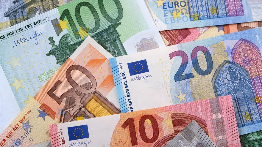 El euro cae tras la inflación de EEUU