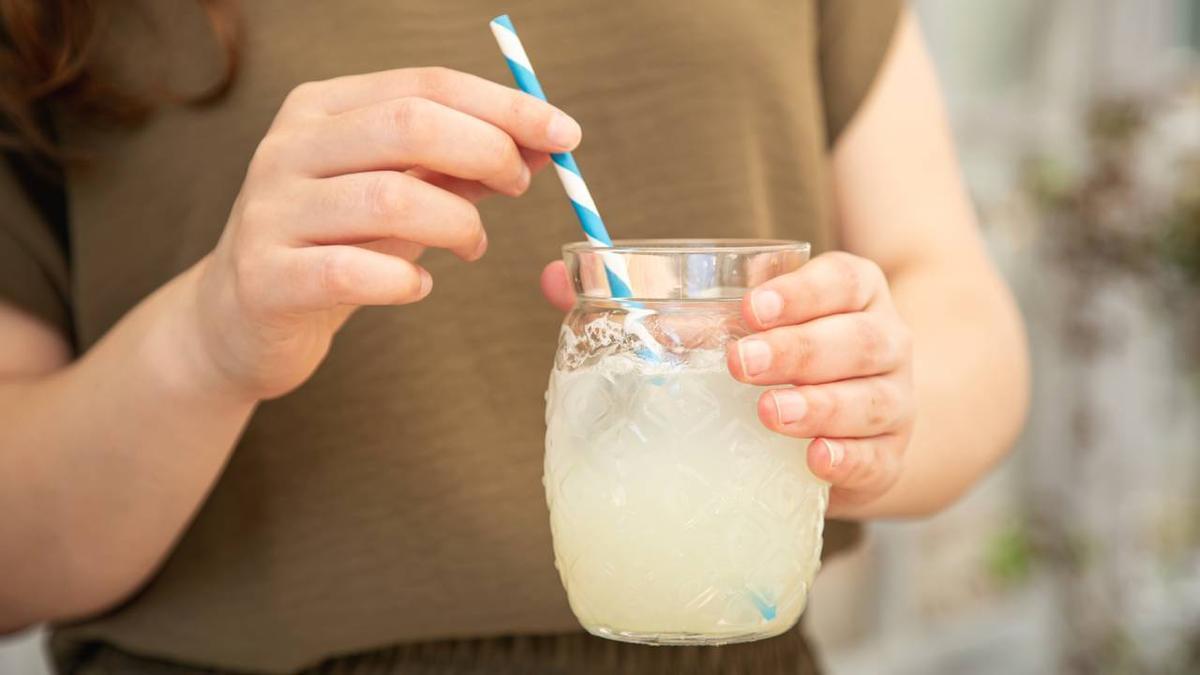 Motivo por el que dejar de beber con pajita