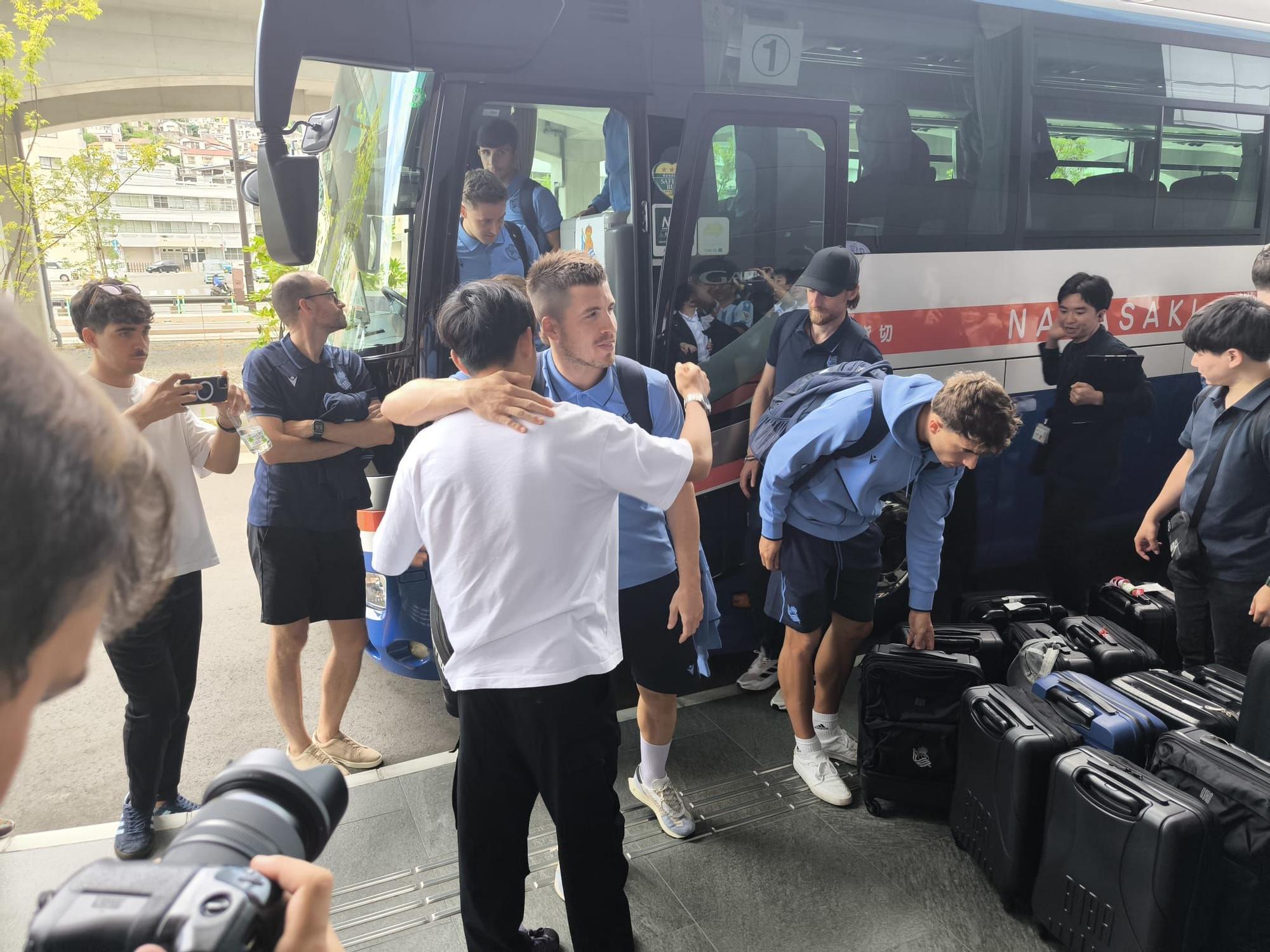 Take Kubo se suma a la expedición de la Real Sociedad en Japón