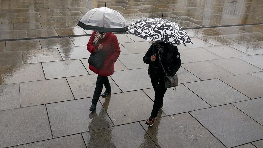 Euskadi activa el aviso amarillo por lluvias intensas este sábado por la tarde