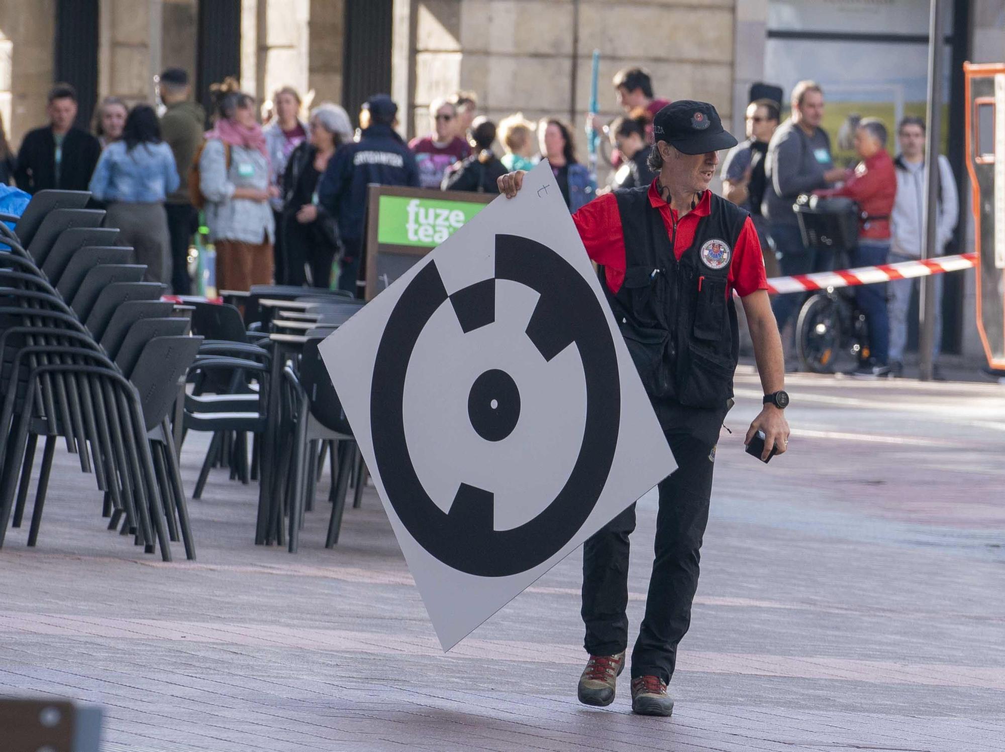 En imágenes: La Ertzaintza acordona la plaza de la Provincia para investigar el pelotazo a un manifestante