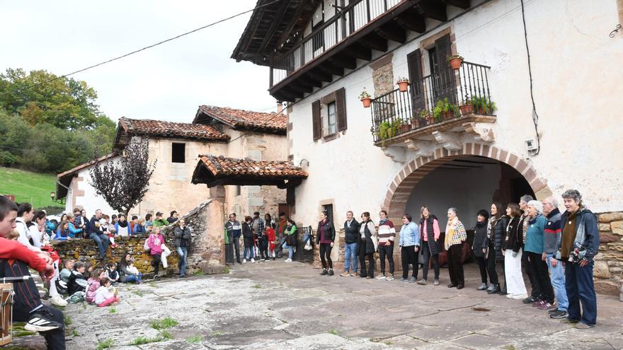 Baztango Mindeitze llena de música los rincones de Azpilkueta