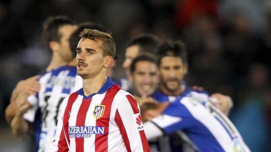 La Real resucita y doblega al Atlético