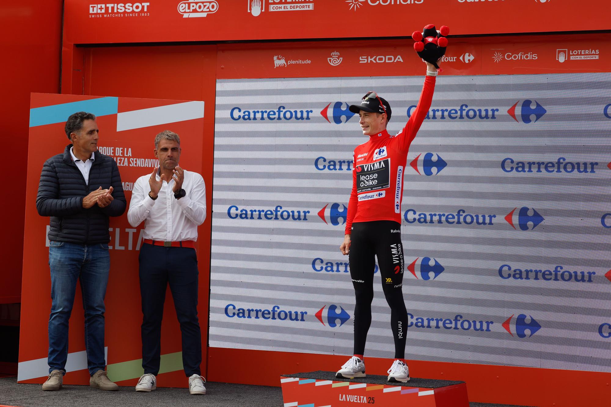 Fotos de la etapa navarra de La Vuelta 25 entre Sendaviva y Larra - Belagua